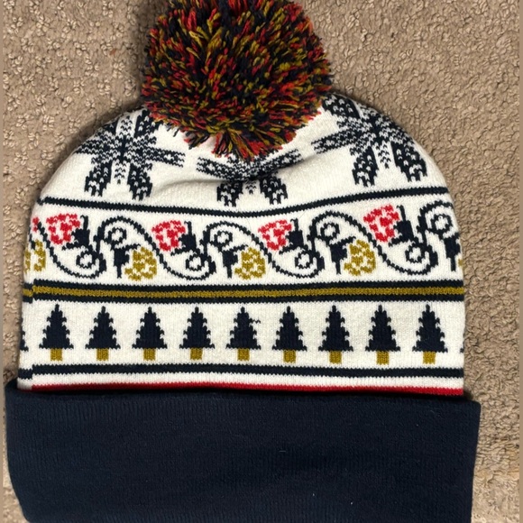 Miller Lite Beer Beanie Winter Hat Cap Toque White Navy Blue Pom Top Christmas - Picture 2 of 2